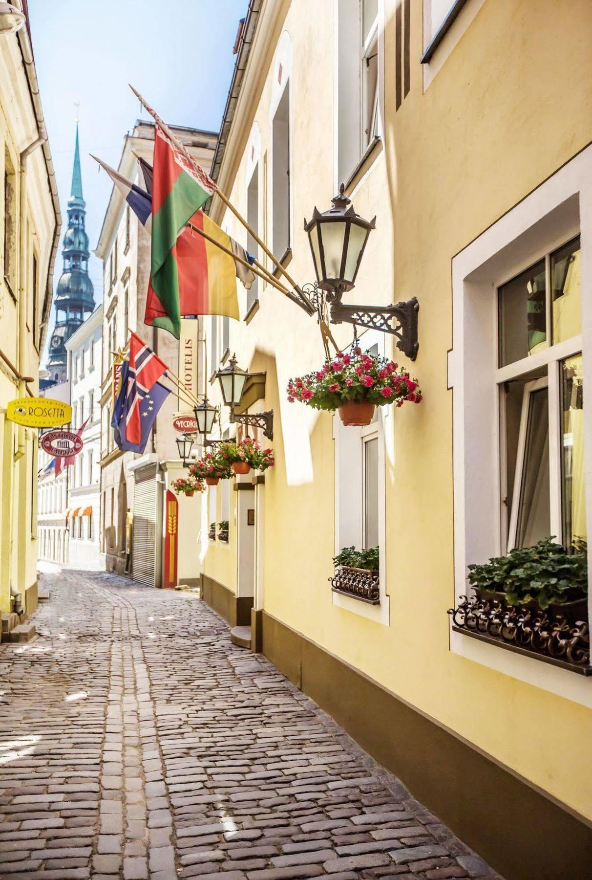 Old Boutique 